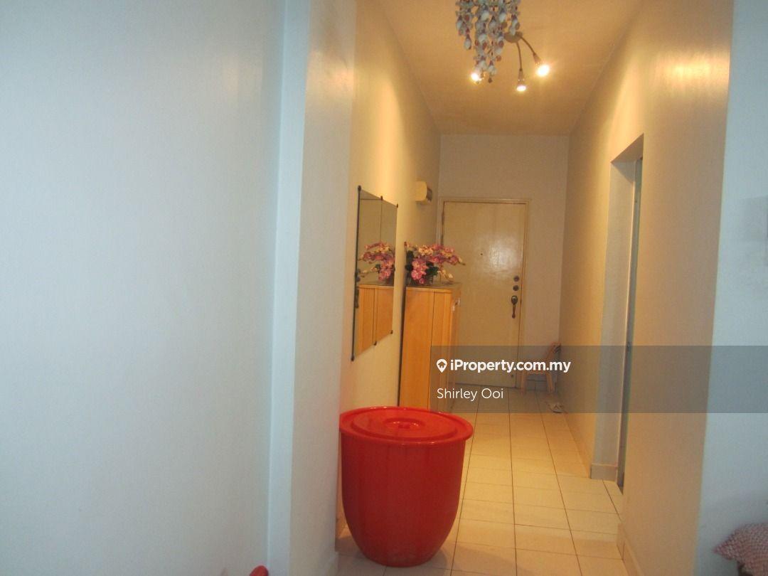 Condominium for Sale in La Vista Condominiums by Shirley Ooi - iProperty.com.my