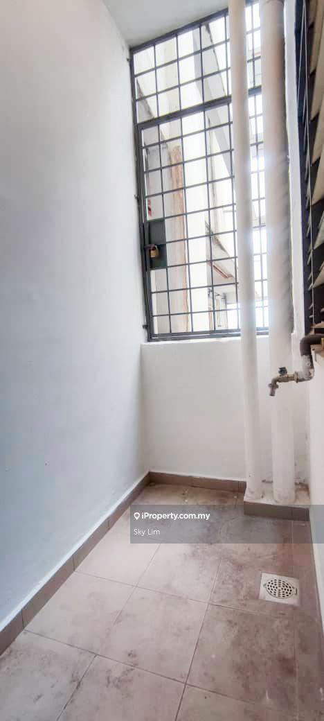 Apartment for Sale in Pangsapuri Lagoon Perdana by Sky Lim - iProperty.com.my