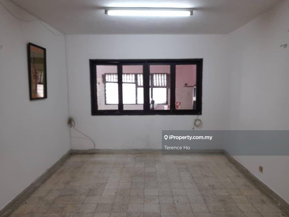 Rumah Berangkai 2 Tingkat untuk Dijual di SS14, Subang Jaya oleh Terence Ho - iProperty.com.my
