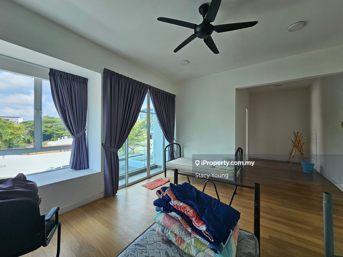 Bungalow House for Sale in Bandar Sungai Long, Selangor by Stacy Young - iProperty.com.my