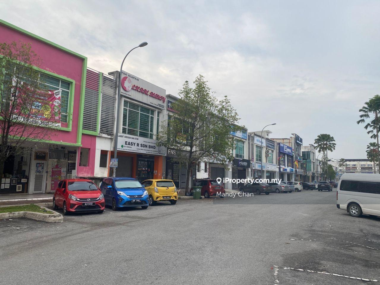 Pejabat-Runcit untuk Dijual di Taman Equine, Seri Kembangan oleh Mandy Chan - iProperty.com.my