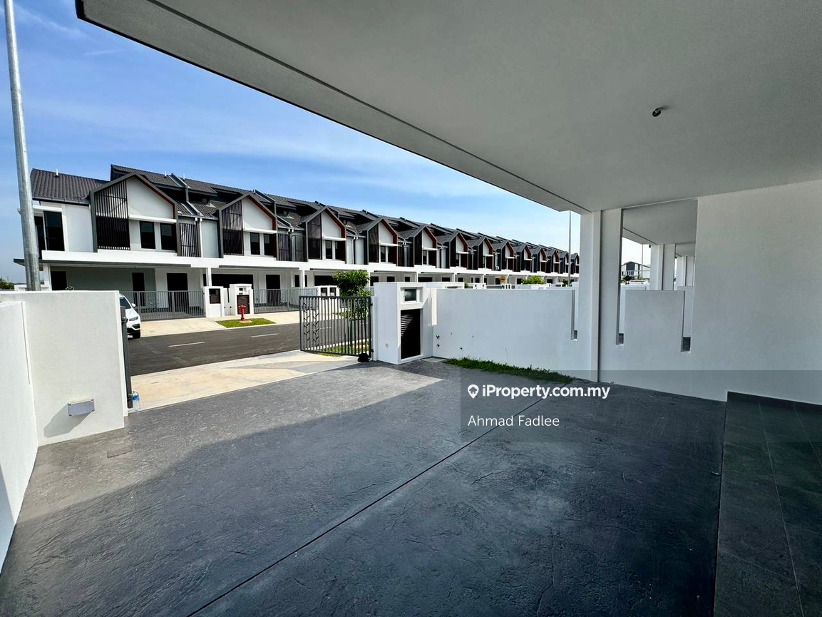 Rumah Berangkai 2 Tingkat untuk Disewa di Bandar Serenia, Dengkil oleh Ahmad Fadlee - iProperty.com.my