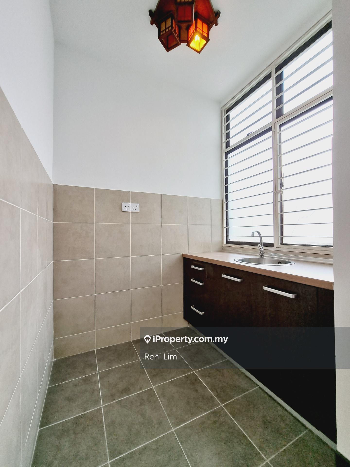 Semi-Detached House for Sale in Kota Damansara, Selangor by Reni Lim - iProperty.com.my