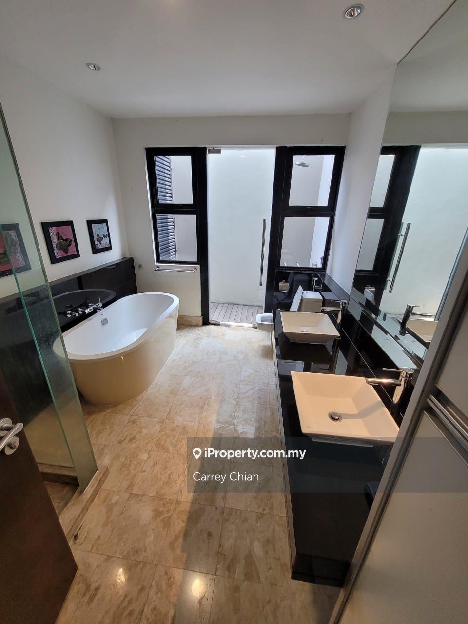 Rumah Berkembar untuk Dijual di Lake Edge, Puchong oleh Carrey Chiah - iProperty.com.my