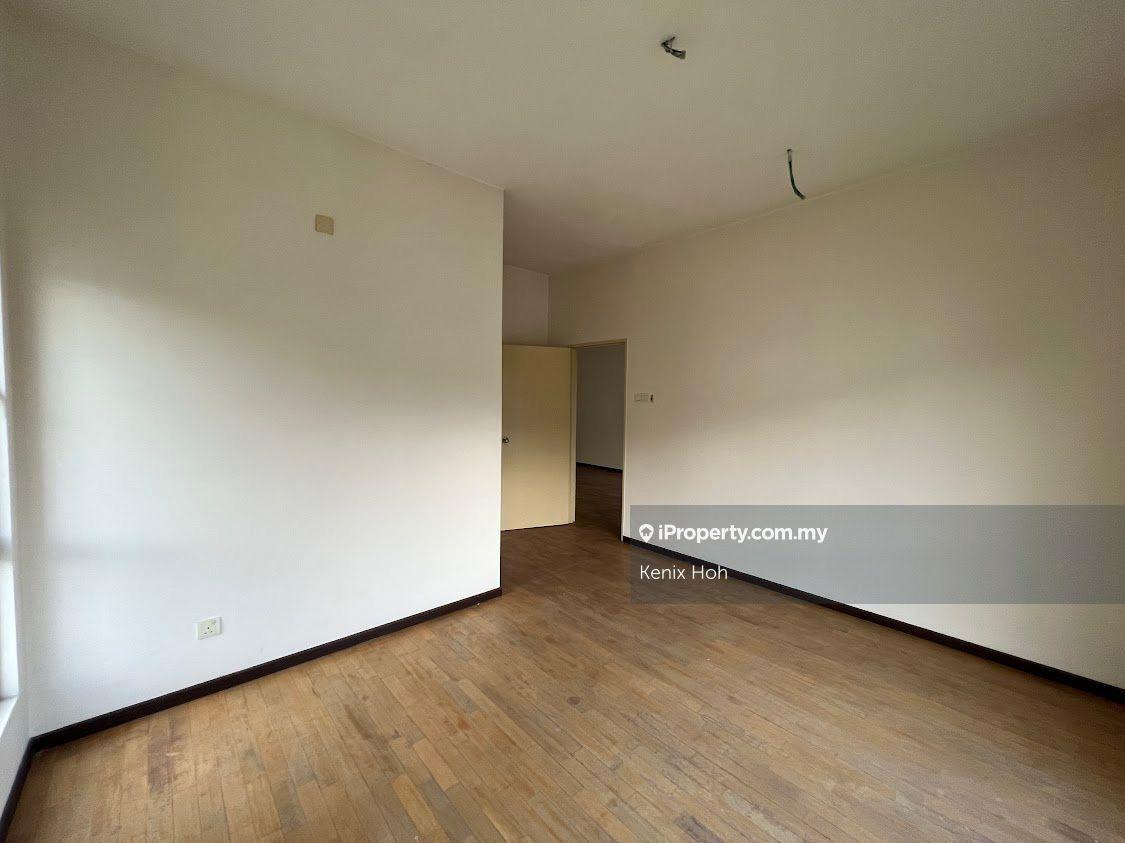 Banglo untuk Dijual di Taman Prima Saujana, Kajang oleh Kenix Hoh - iProperty.com.my