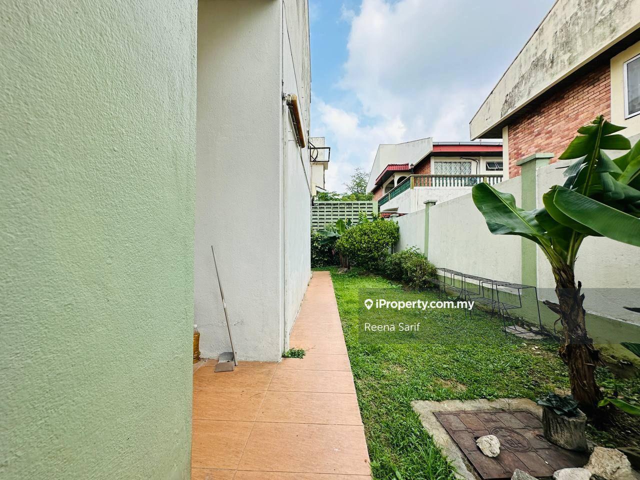 Banglo untuk Dijual di Bungalow Double Storey SS2 Pj, Petaling Jaya oleh Reena Sarif - iProperty.com.my
