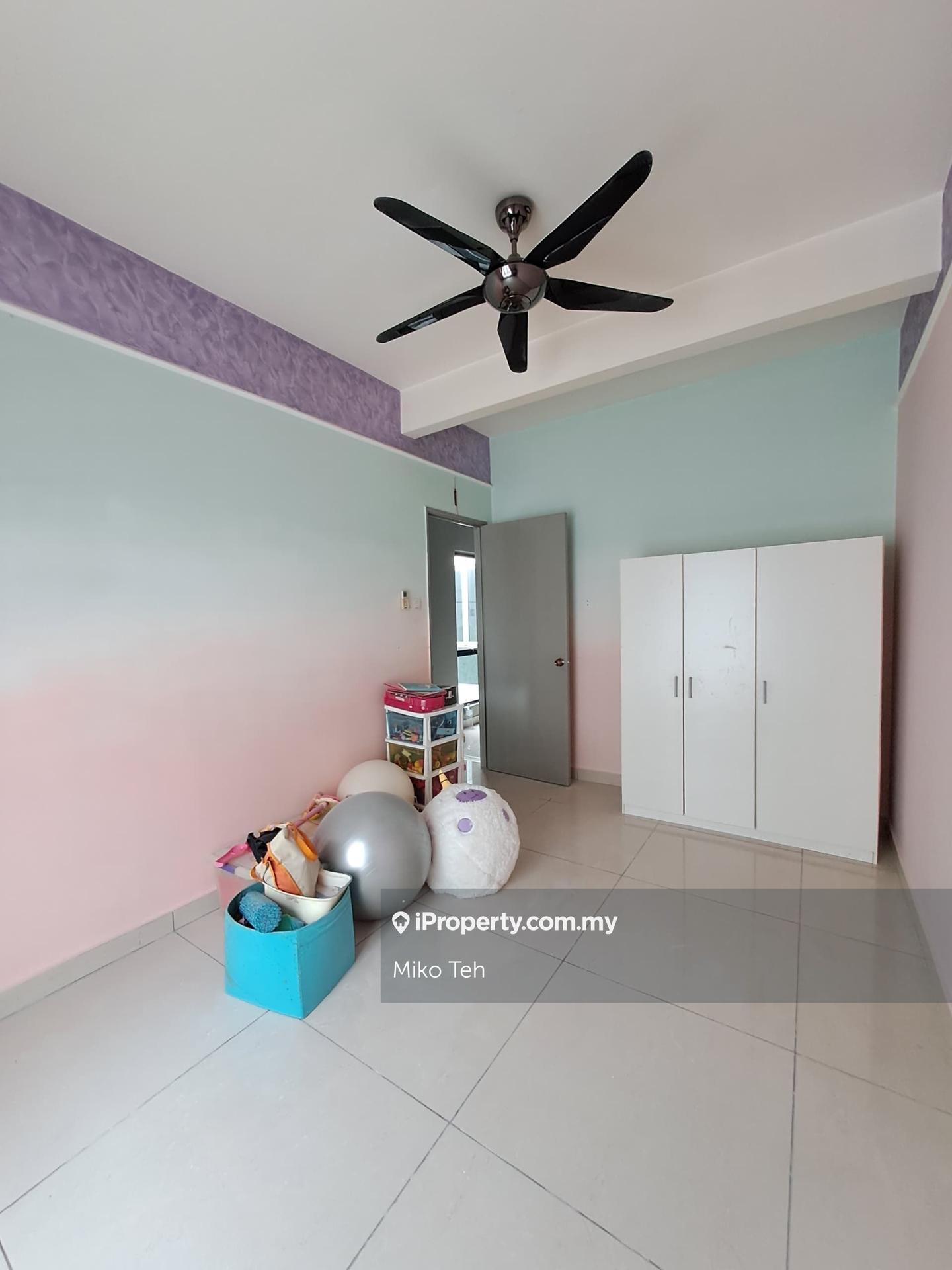 Rumah Berangkai 2 Tingkat untuk Dijual di Taman Lestari Putra, Seri Kembangan oleh Miko Teh - iProperty.com.my