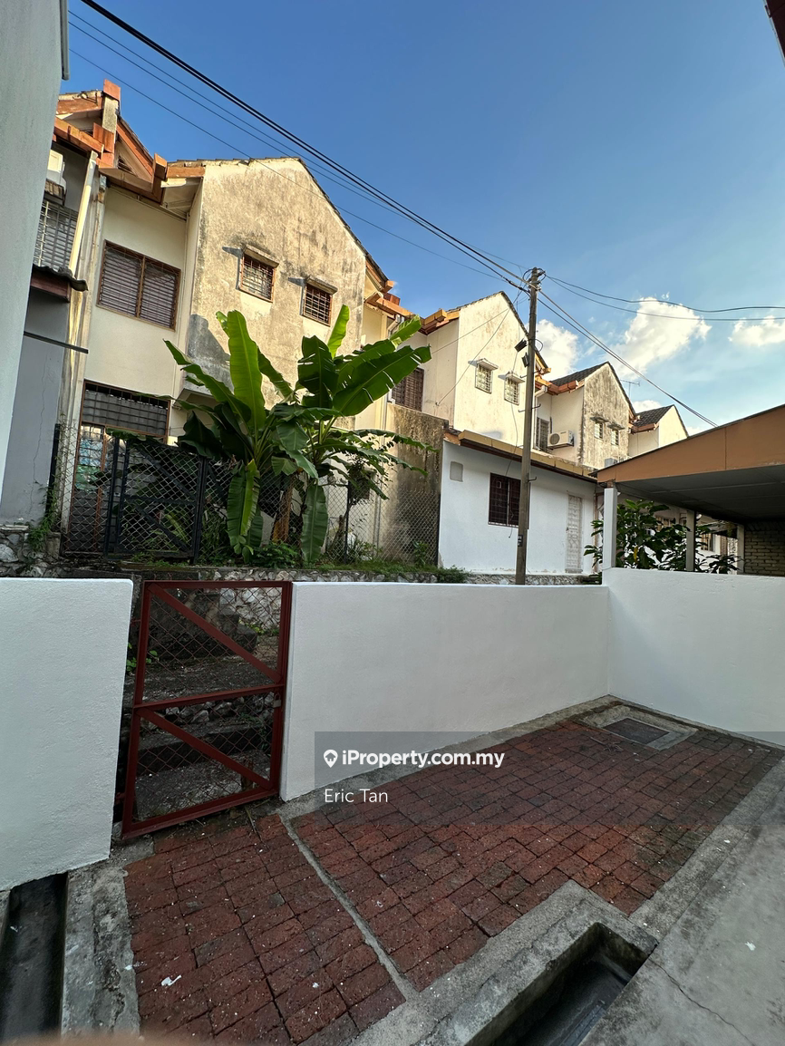 Rumah Teres untuk Dijual di Usj 12, Subang Jaya oleh Eric Tan - iProperty.com.my