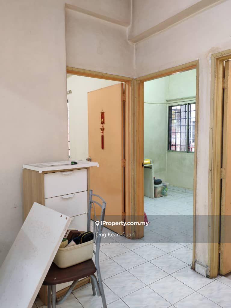 Rumah Pangsa untuk Dijual di Taman Sri Manja oleh Ong Kean Guan - iProperty.com.my