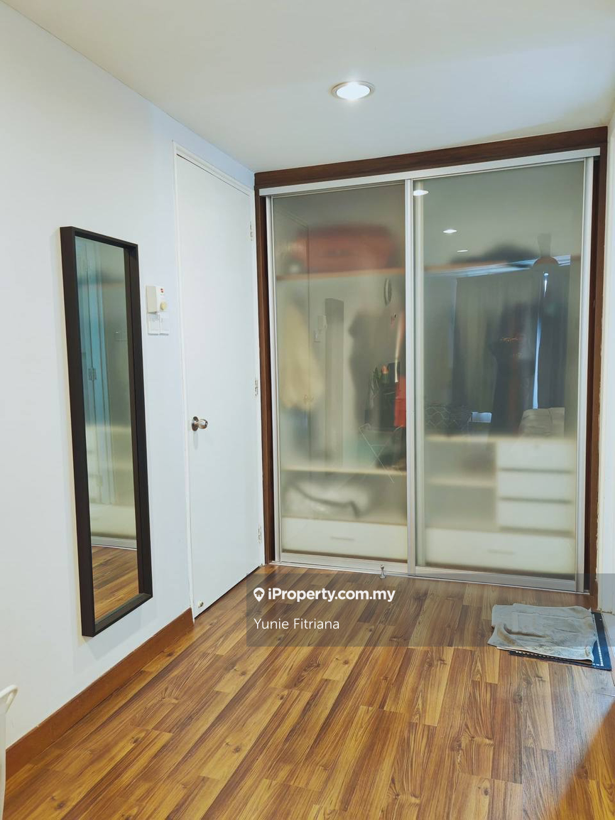 Condominium for Sale in Impiana On The Waterfront Condominium by Yunie Fitriana - iProperty.com.my