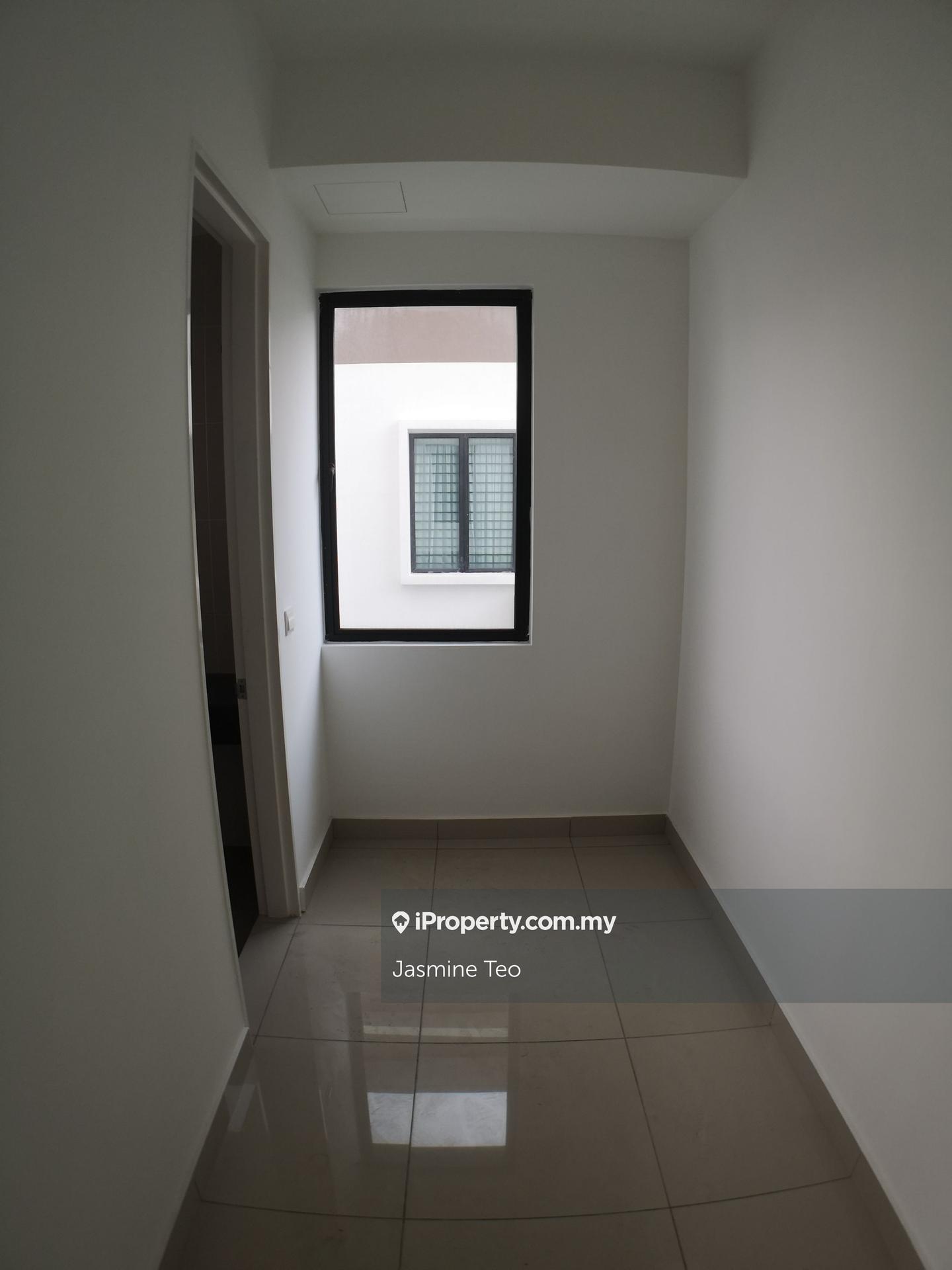 Rumah Berkembar untuk Dijual di Setia Utama 1, Setia Alam oleh Jasmine Teo - iProperty.com.my