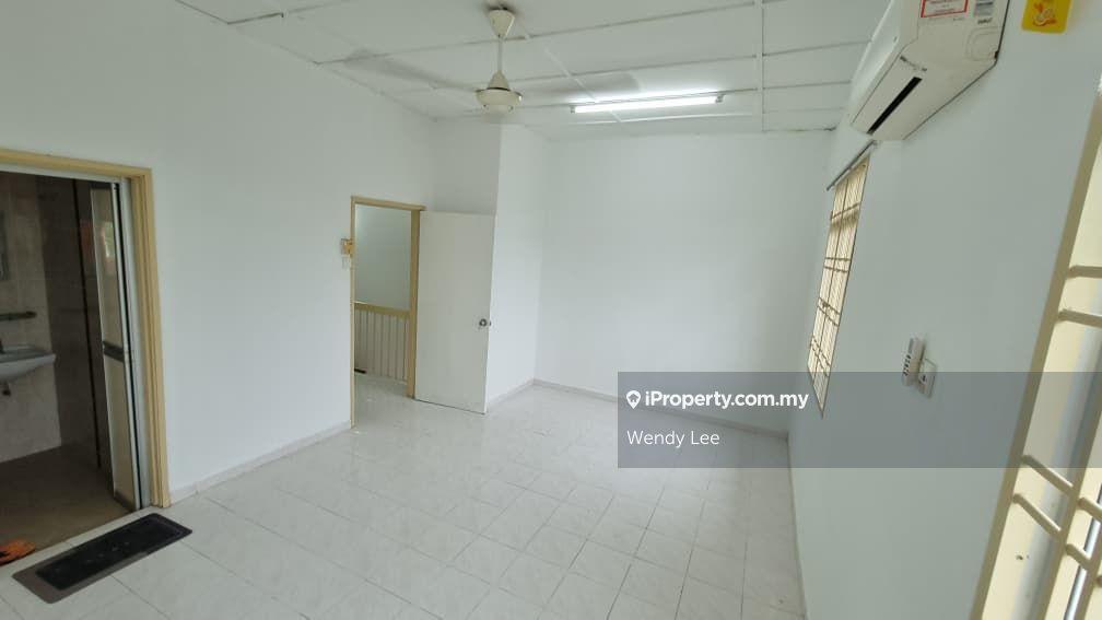 Rumah Berangkai 2 Tingkat untuk Disewa di Saujana Puchong, Puchong oleh Wendy Lee - iProperty.com.my