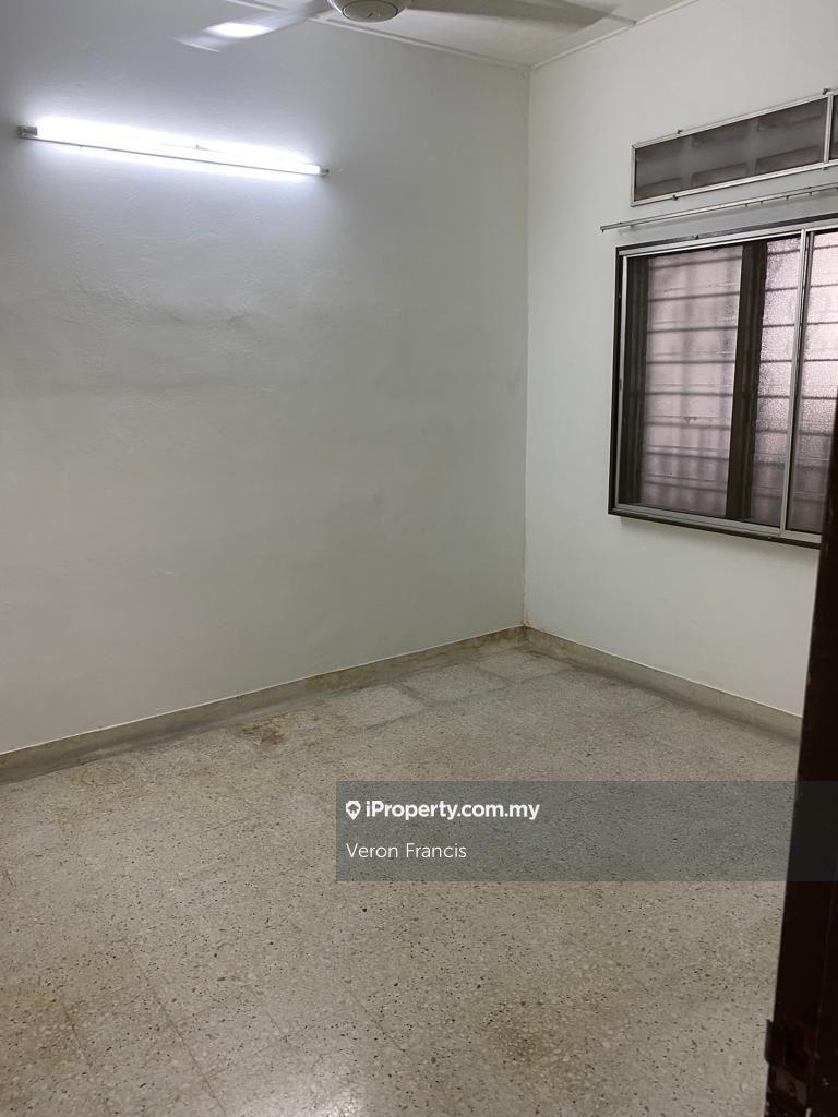 1-storey Terraced House for Sale in Kelana Jaya, Petaling Jaya by Veron Francis - iProperty.com.my