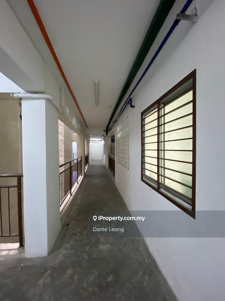 Condominium for Sale in Villaria by Dante Leong - iProperty.com.my
