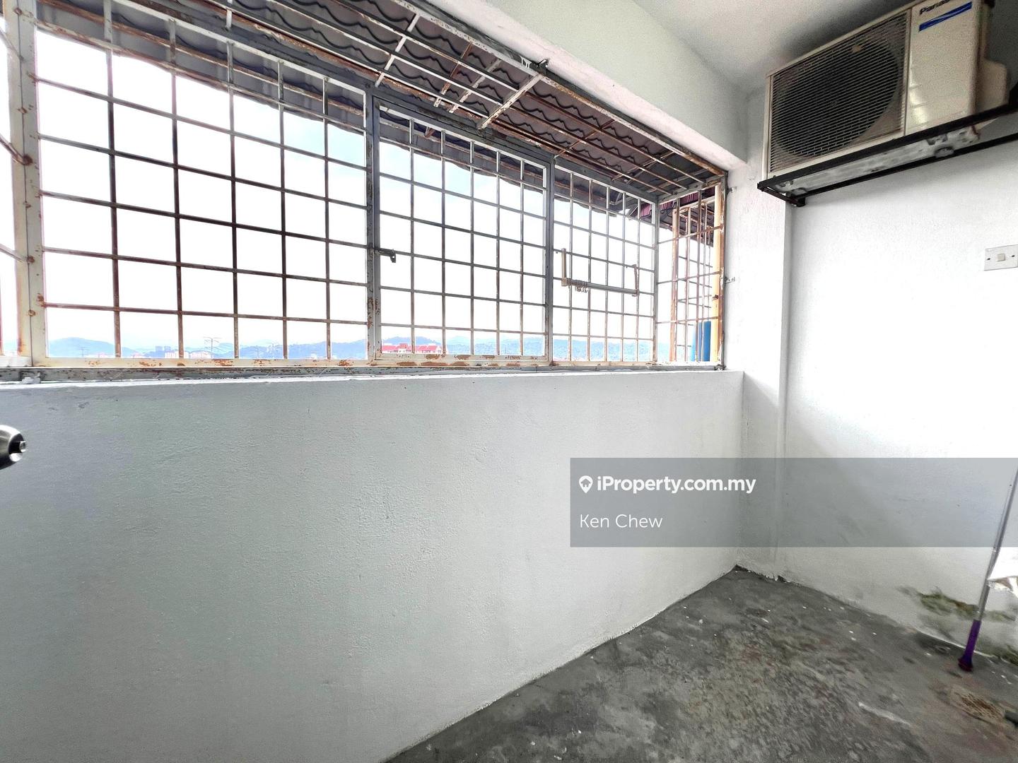 Flat for Sale in Pandan Ria (Block D) by Ken Chew - iProperty.com.my