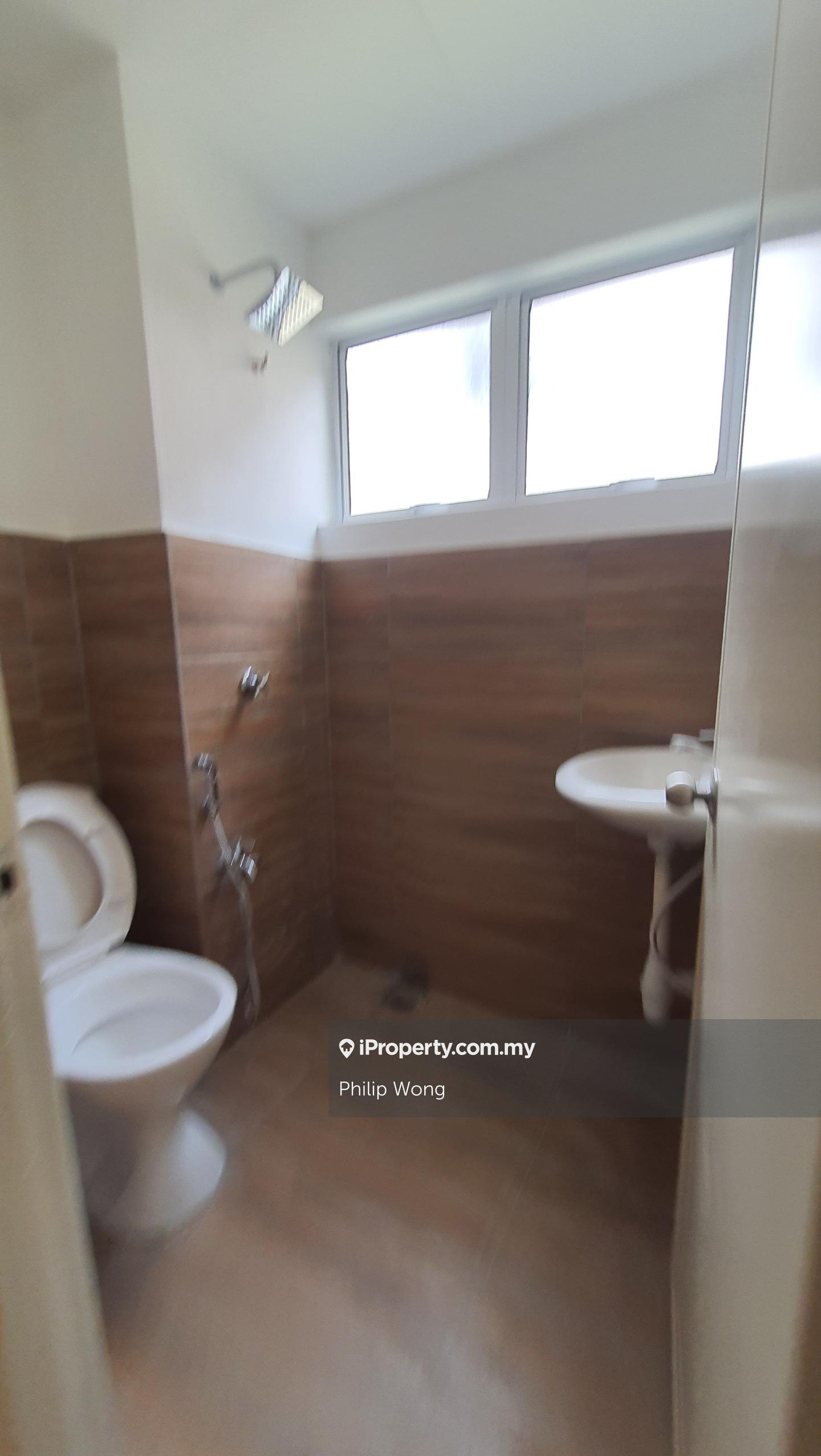 Rumah Berangkai 2 Tingkat untuk Dijual di Taman Serdang Raya, Seri Kembangan oleh Philip Wong - iProperty.com.my