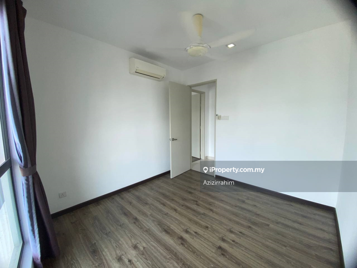 Condominium for Sale in Cristal Serin Residence by Azizirrahim - iProperty.com.my