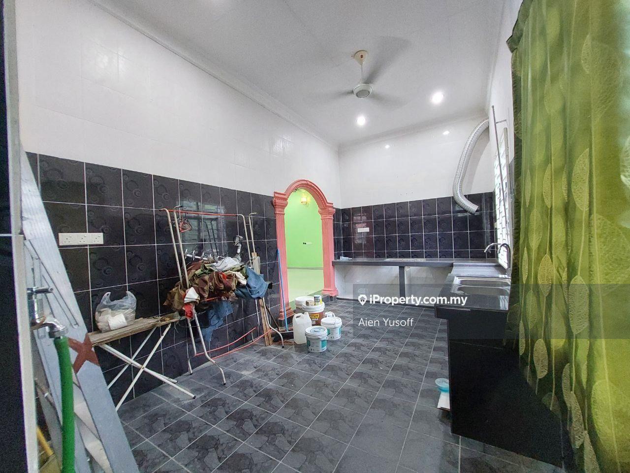 Banglo untuk Dijual di Dungun, Terengganu oleh Aien Yusoff - iProperty.com.my