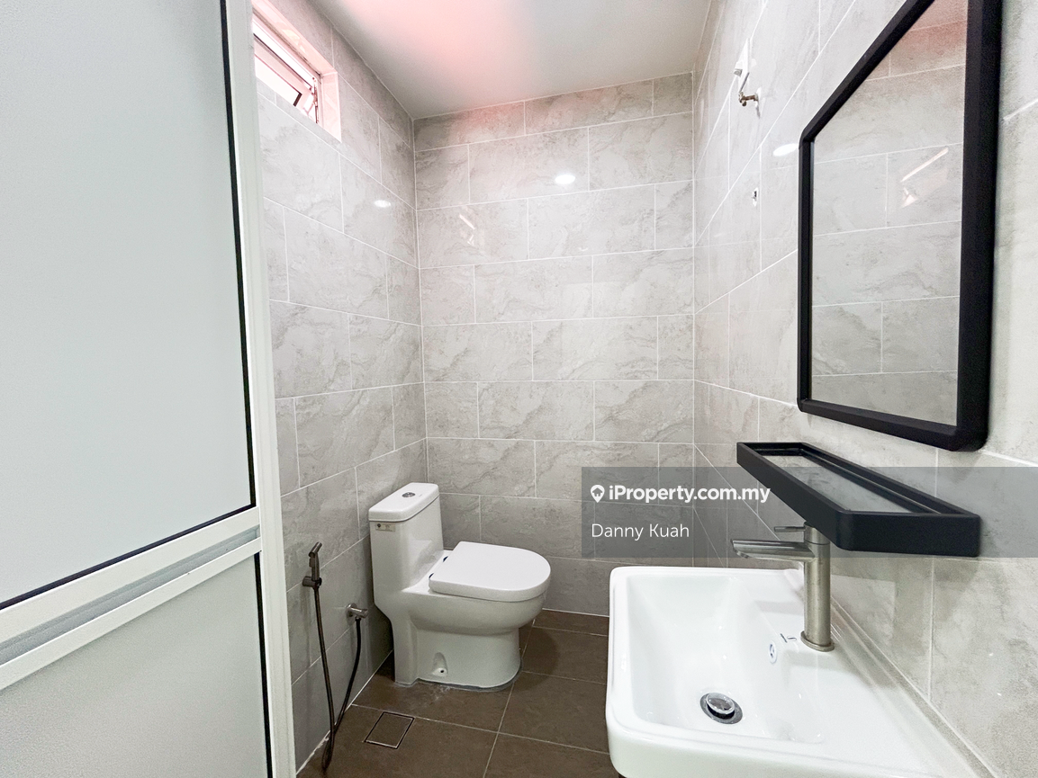 1.5-storey Terraced House for Sale in Ujong Pasir, Melaka City by Danny Kuah - iProperty.com.my