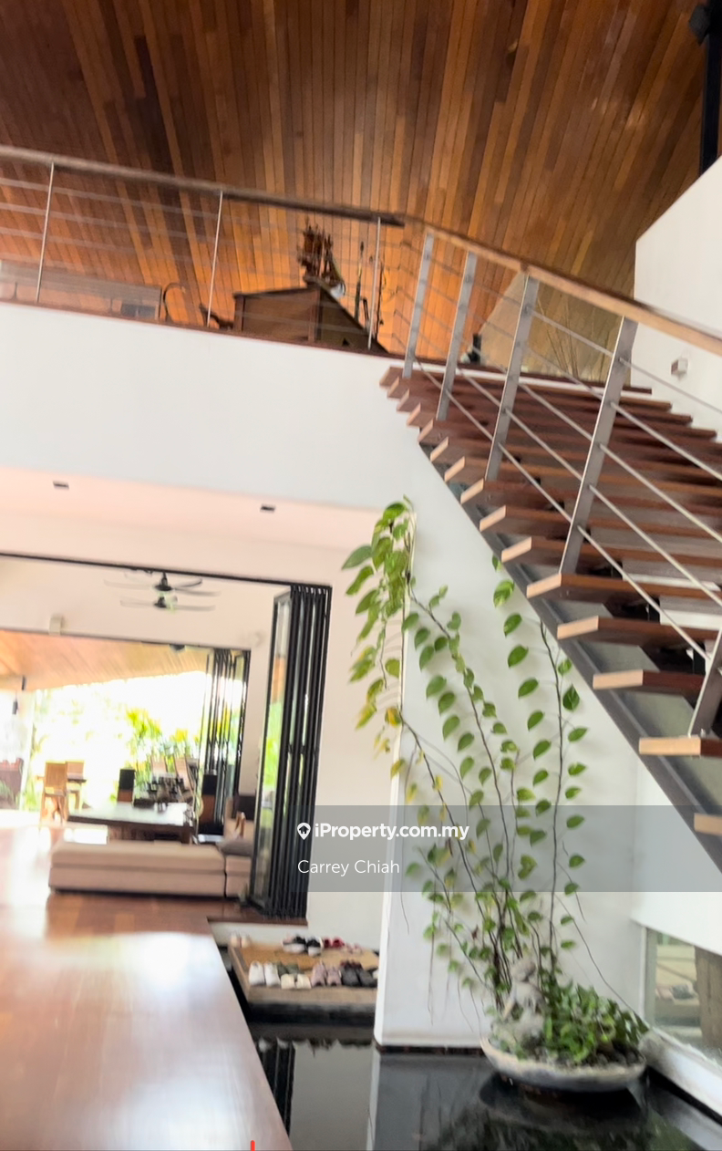 Bungalow House for Sale in Serdang, Seri Kembangan by Carrey Chiah - iProperty.com.my