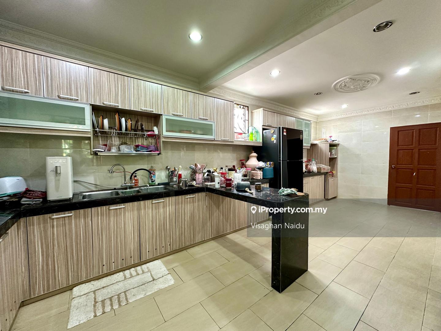 Rumah Berkembar untuk Dijual di Bandar Country Homes, Rawang oleh Visaghan Naidu - iProperty.com.my