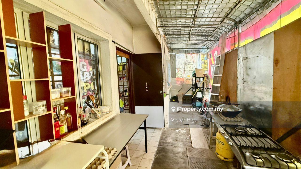 Rumah Berangkai 2 Tingkat untuk Dijual di Taman Puchong Hartamas, Puchong oleh Victor Higa - iProperty.com.my