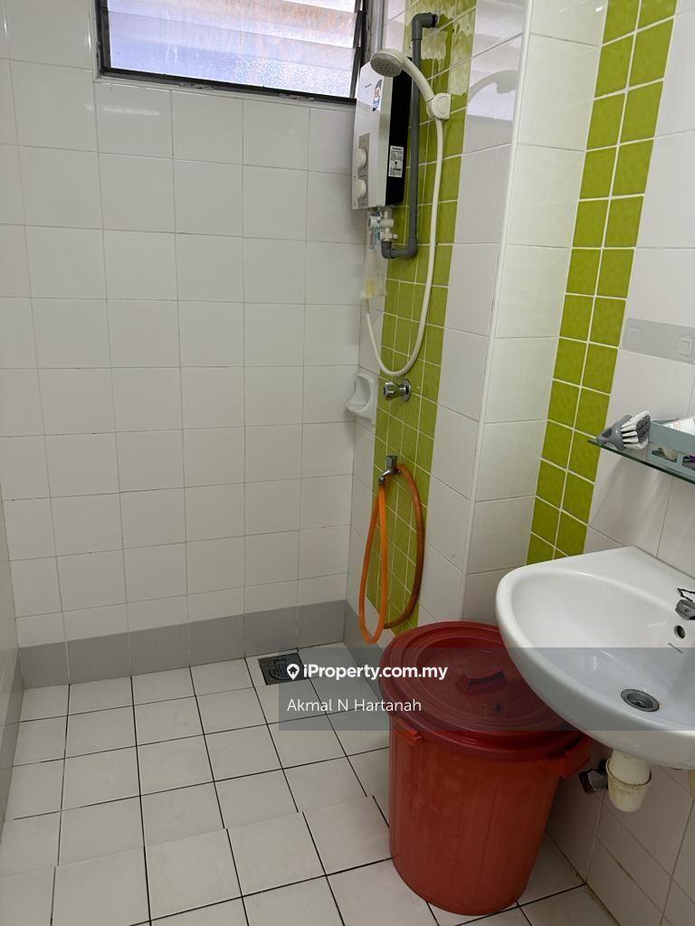 Condominium for Sale in Cyberia Crescent 1 by Akmal N Hartanah - iProperty.com.my