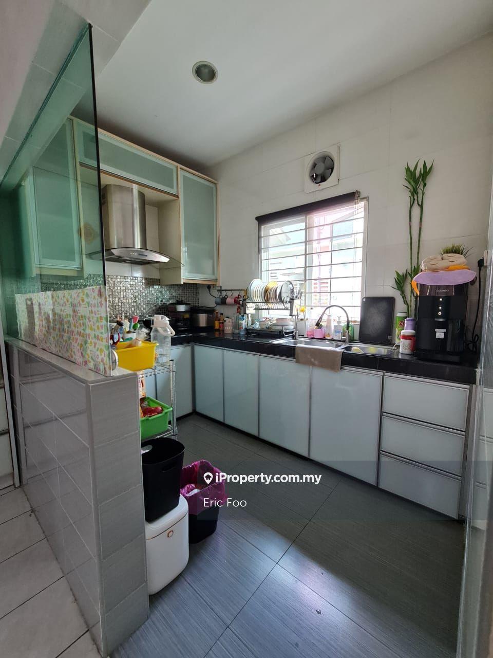Rumah Berangkai 2 Tingkat untuk Dijual di Taman Putra Impiana, Puchong oleh Eric Foo - iProperty.com.my