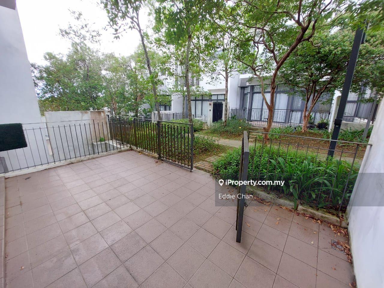 Rumah Berangkai 3 Tingkat untuk Dijual di 16 Quartz Courtyard Villa, Melawati oleh Eddie Chan - iProperty.com.my
