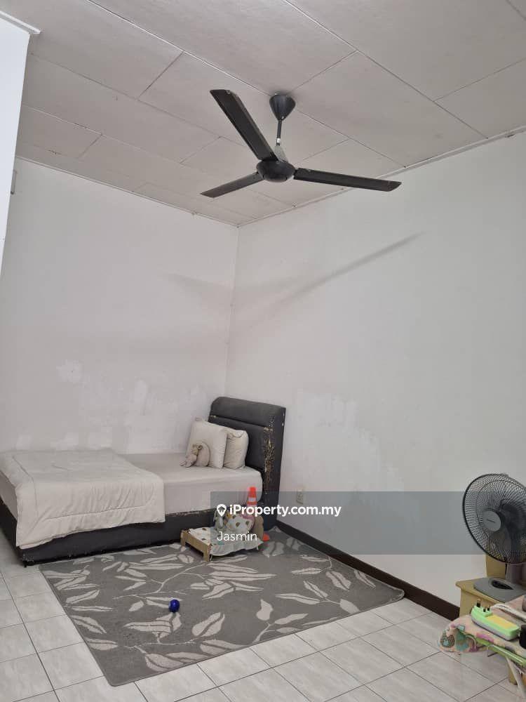 Townhouse for Sale in Bandar Putra, Kulai by Jasmin - iProperty.com.my