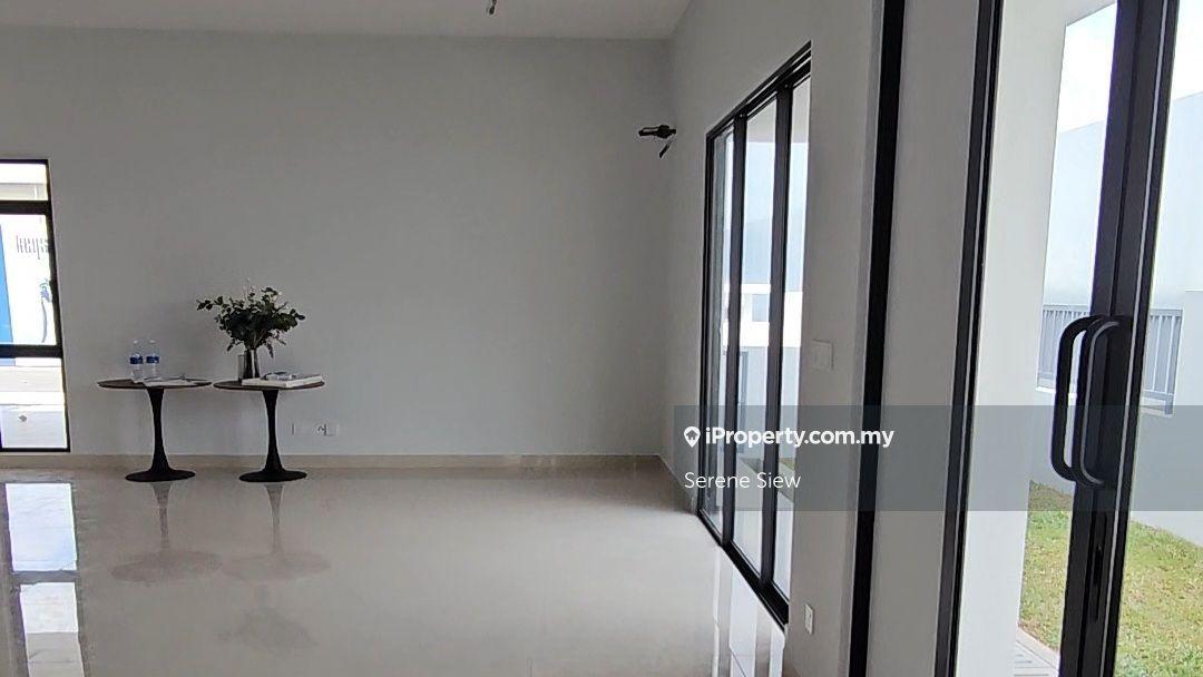Rumah Berkembar untuk Dijual di Pusat Bandar Puchong, Puchong oleh Serene Siew - iProperty.com.my