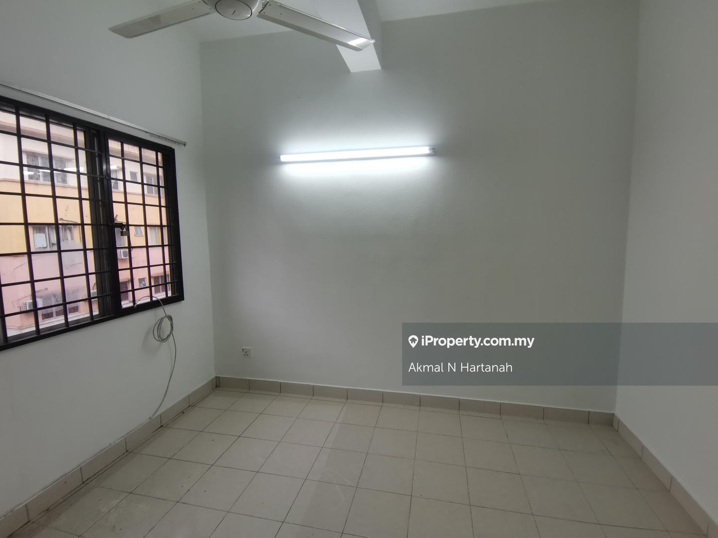 Flat for Sale in Sunway Batu Caves by Akmal N Hartanah - iProperty.com.my
