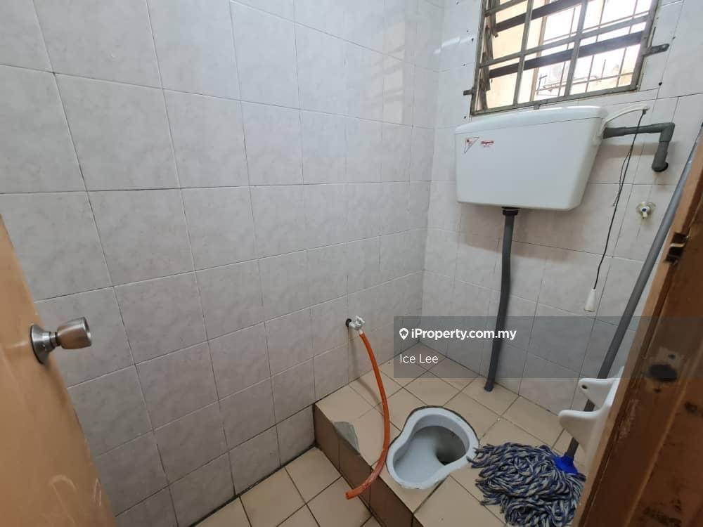 Shop for Sale in Bandar Bukit Tinggi, Klang by Ice Lee - iProperty.com.my
