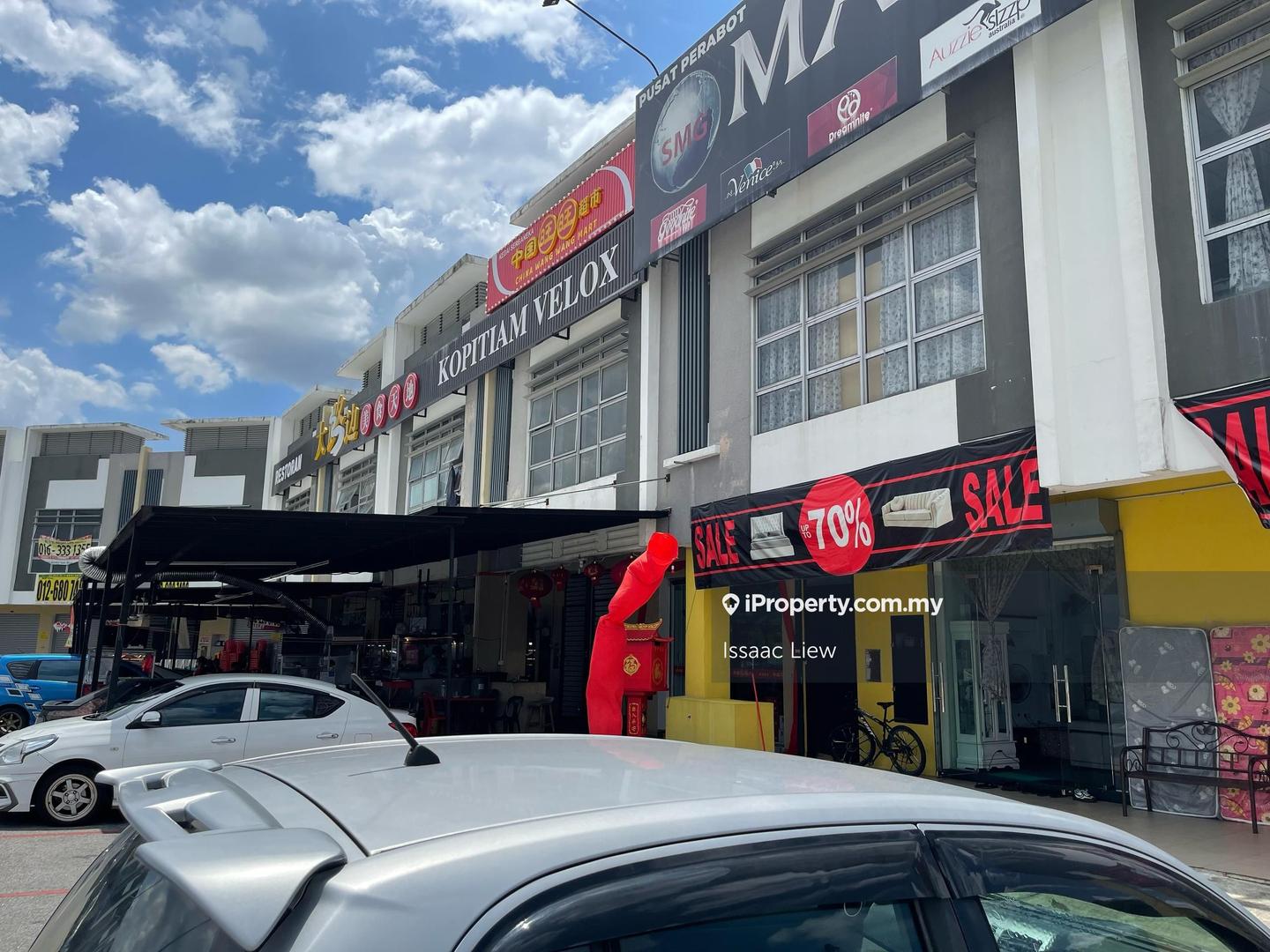 Kedai untuk Dijual di Bandar Country Homes, Rawang oleh Issaac Liew - iProperty.com.my