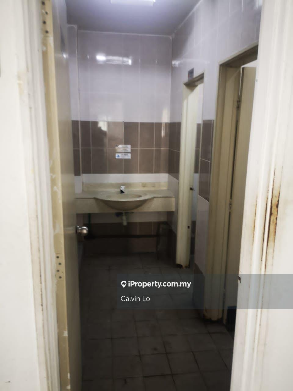 Semi-D Kilang untuk Dijual di Rawang Corporate Industrial Park, Rawang oleh Calvin Lo - iProperty.com.my