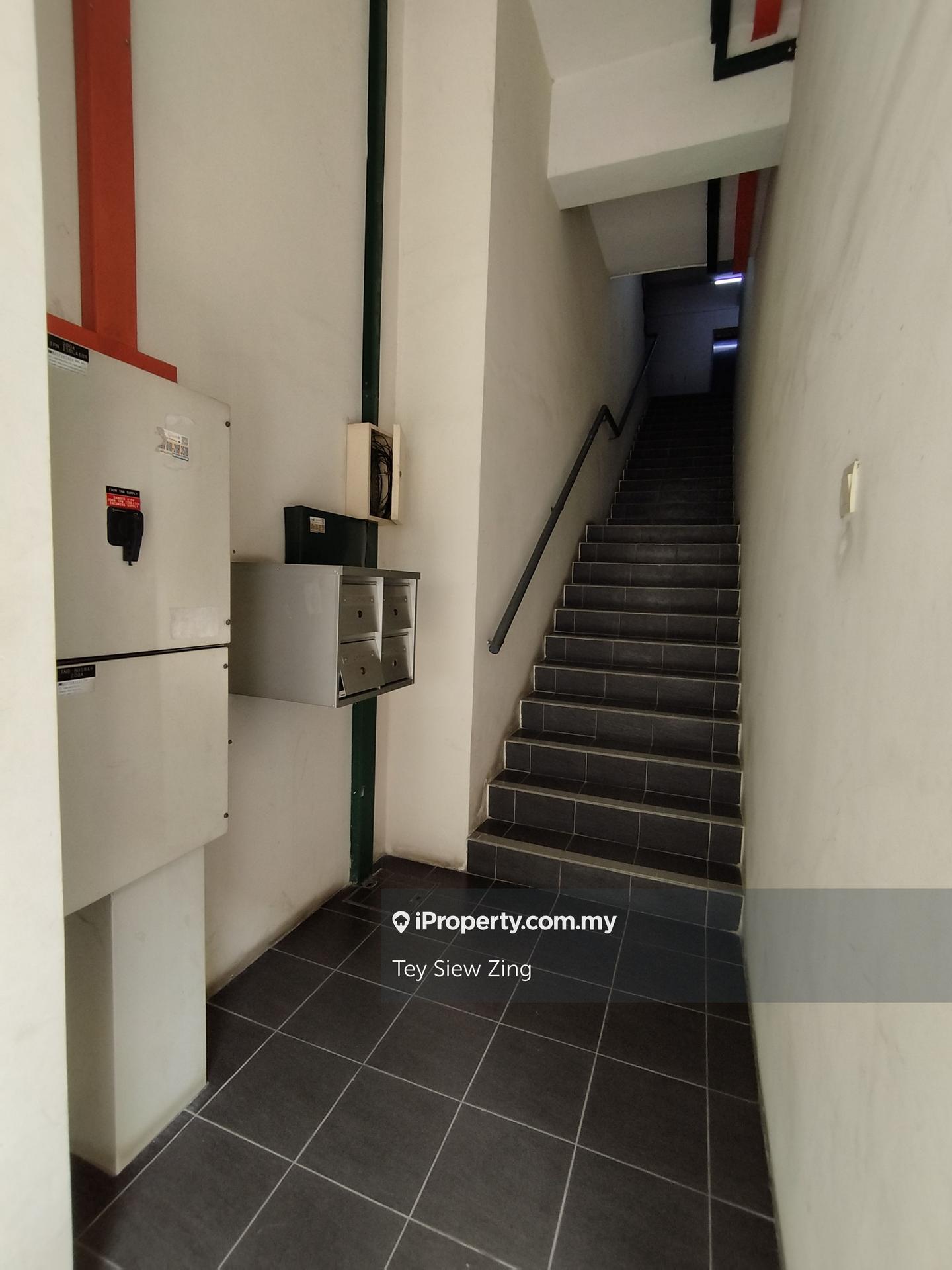 Shop-Office for Rent in Bandar Putra Permai, Seri Kembangan by Tey Siew Zing - iProperty.com.my