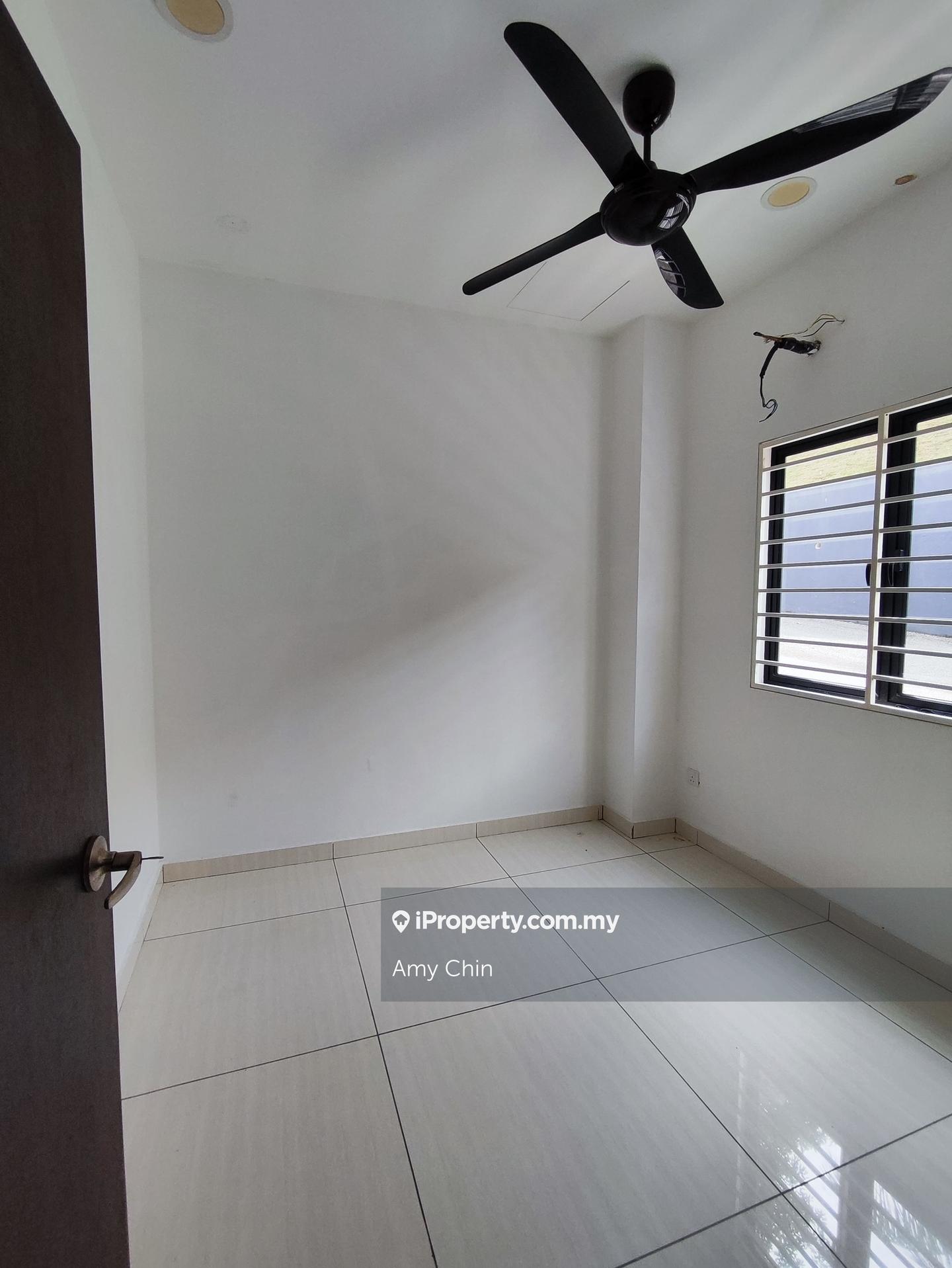 Rumah Bandar untuk Dijual di Wira Heights, Bandar Sungai Long oleh Amy Chin - iProperty.com.my