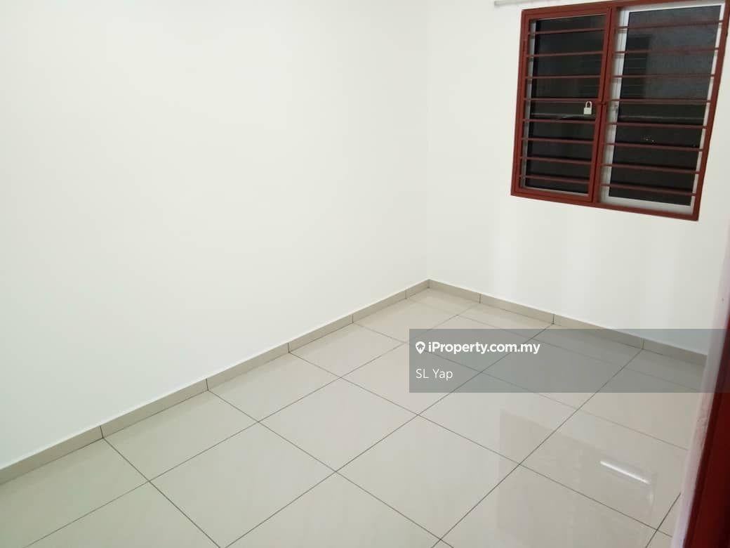 Flat for Sale in Desa Sri Puteri by SL Yap - iProperty.com.my