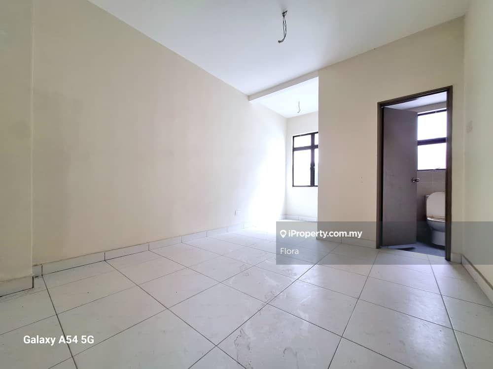 2-storey Terraced House for Sale in Lakeside Residences, Puchong by Flora - iProperty.com.my
