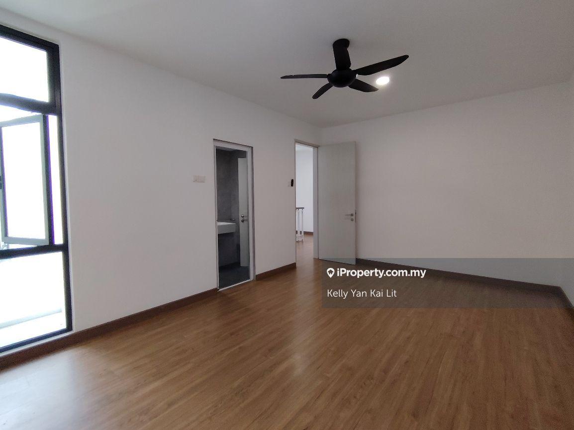 3-storey Terraced House for Sale in Park Residence, Seri Kembangan by Kelly Yan Kai Lit - iProperty.com.my