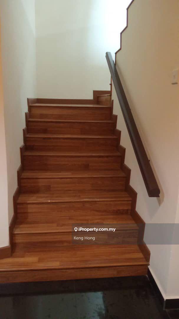 Rumah Berangkai 2.5 Tingkat untuk Dijual di Ampang Saujana, Ampang oleh Keng Hong - iProperty.com.my