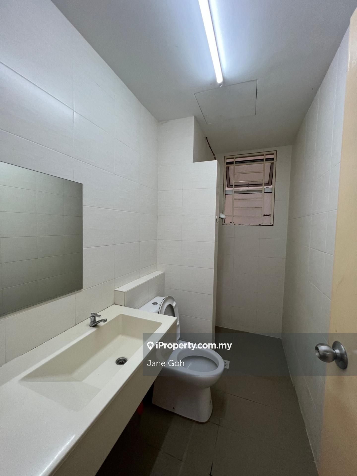 Service Residence for Sale in Platinum Lake PV 21 by Jane Goh - iProperty.com.my