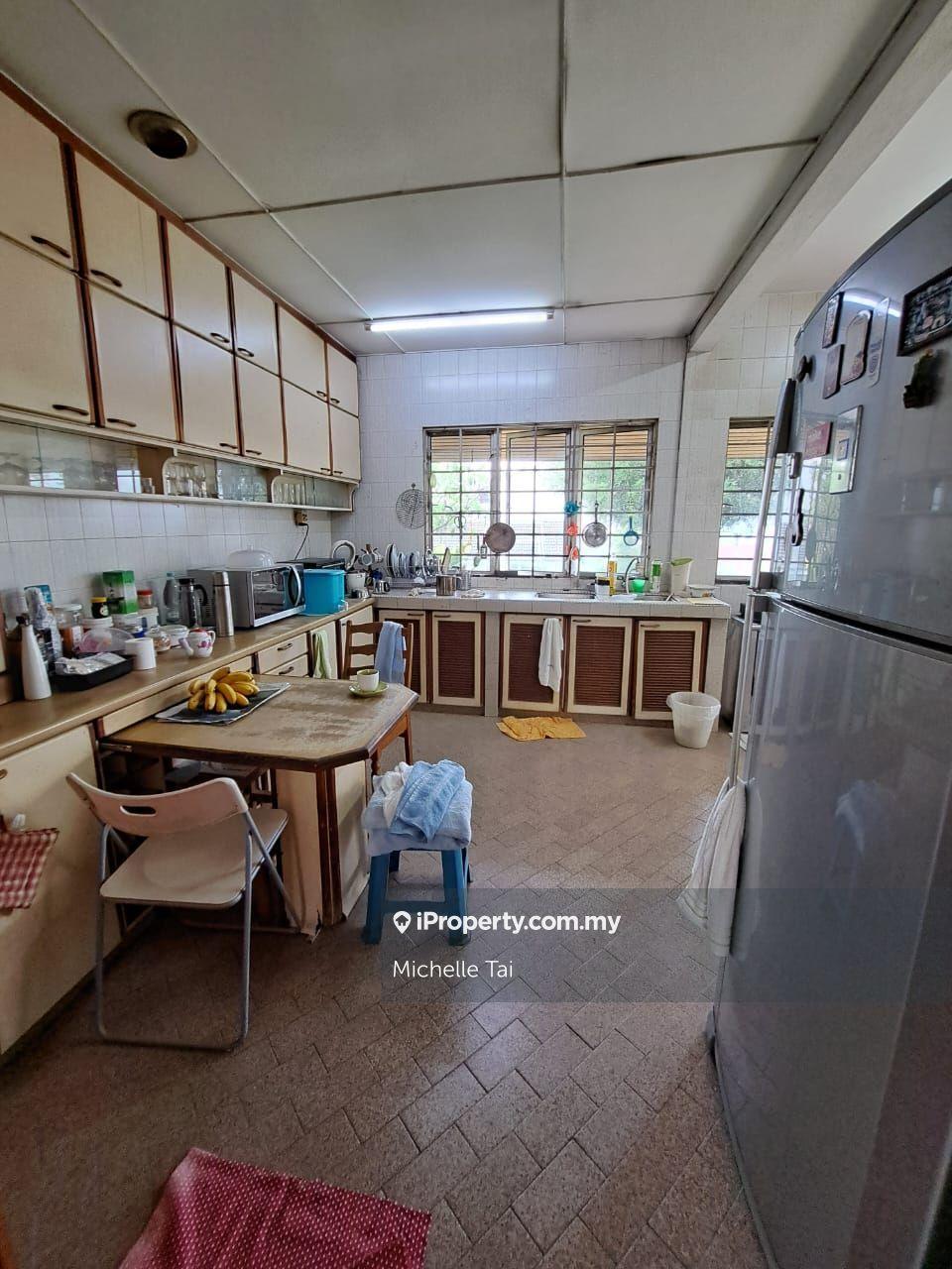 Semi-Detached House for Sale in Kampung Tunku, Petaling Jaya by Michelle Tai - iProperty.com.my