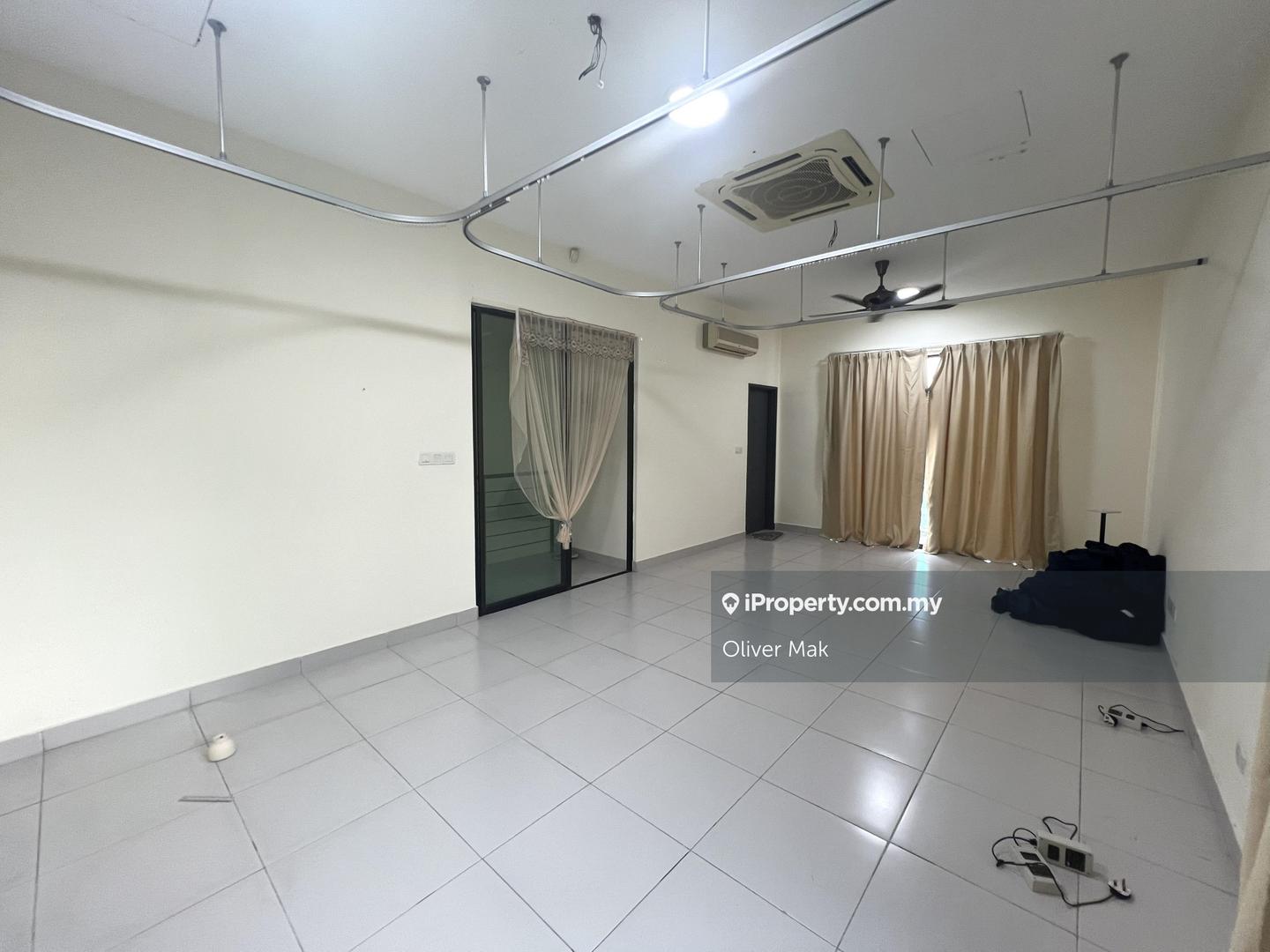 Rumah Berangkai 2.5 Tingkat untuk Disewa di Kinrara Residence, Puchong oleh Oliver Mak - iProperty.com.my