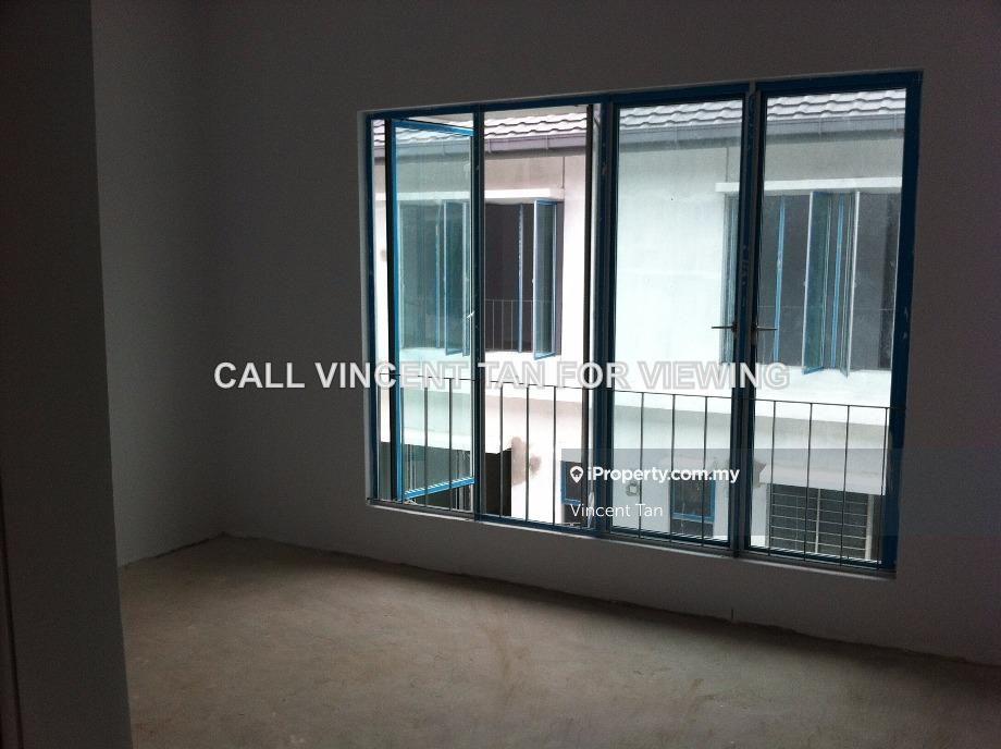 Rumah Berangkai 2 Tingkat untuk Dijual di ELMINA CRISTA East Garden West Valley Denai Alam, Shah Alam oleh Vincent Tan - iProperty.com.my