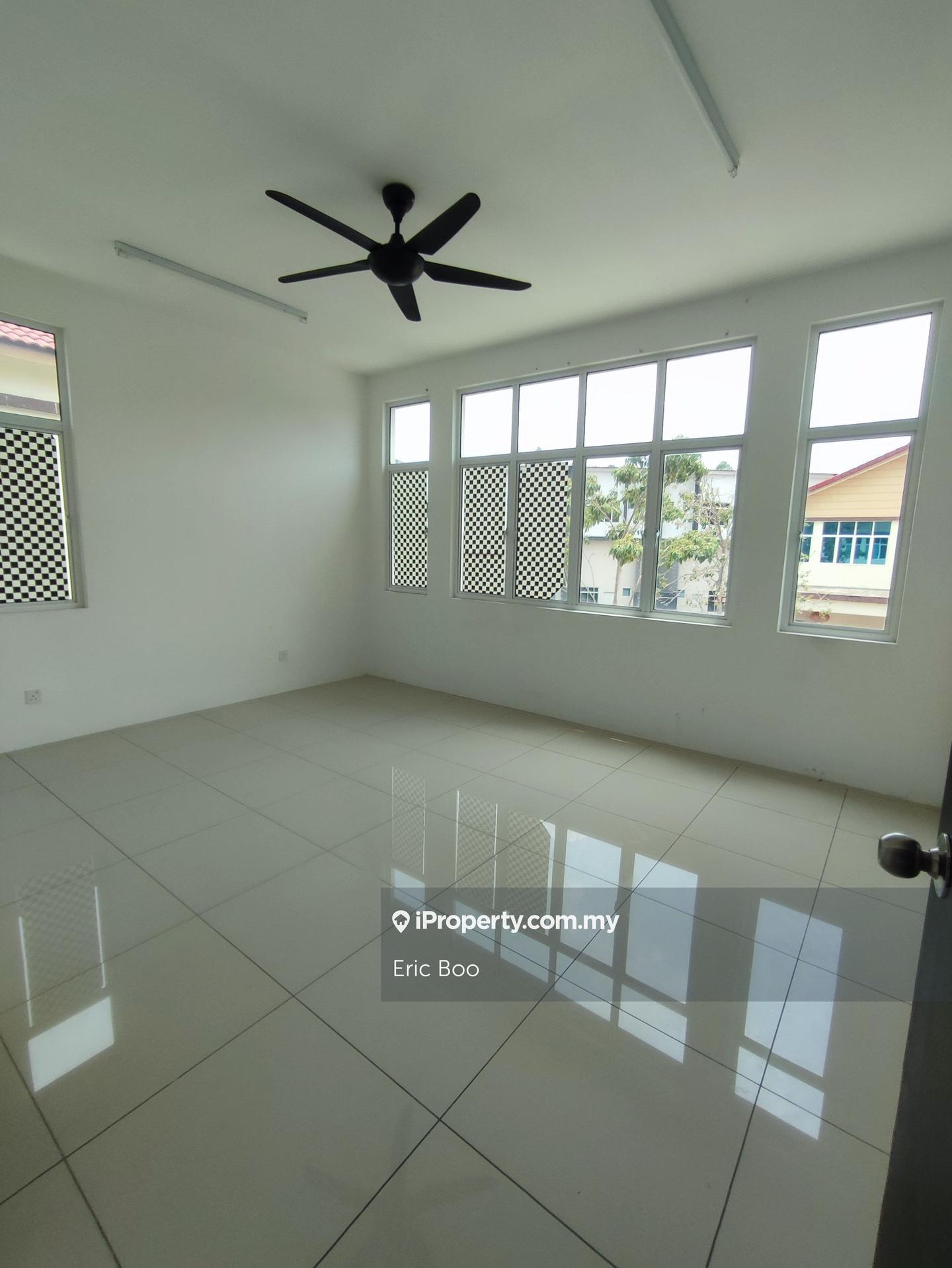 Semi-Detached House for Sale in 2 Storey SemiD Hijauan Hills, Simpang Ampat by Eric Boo - iProperty.com.my
