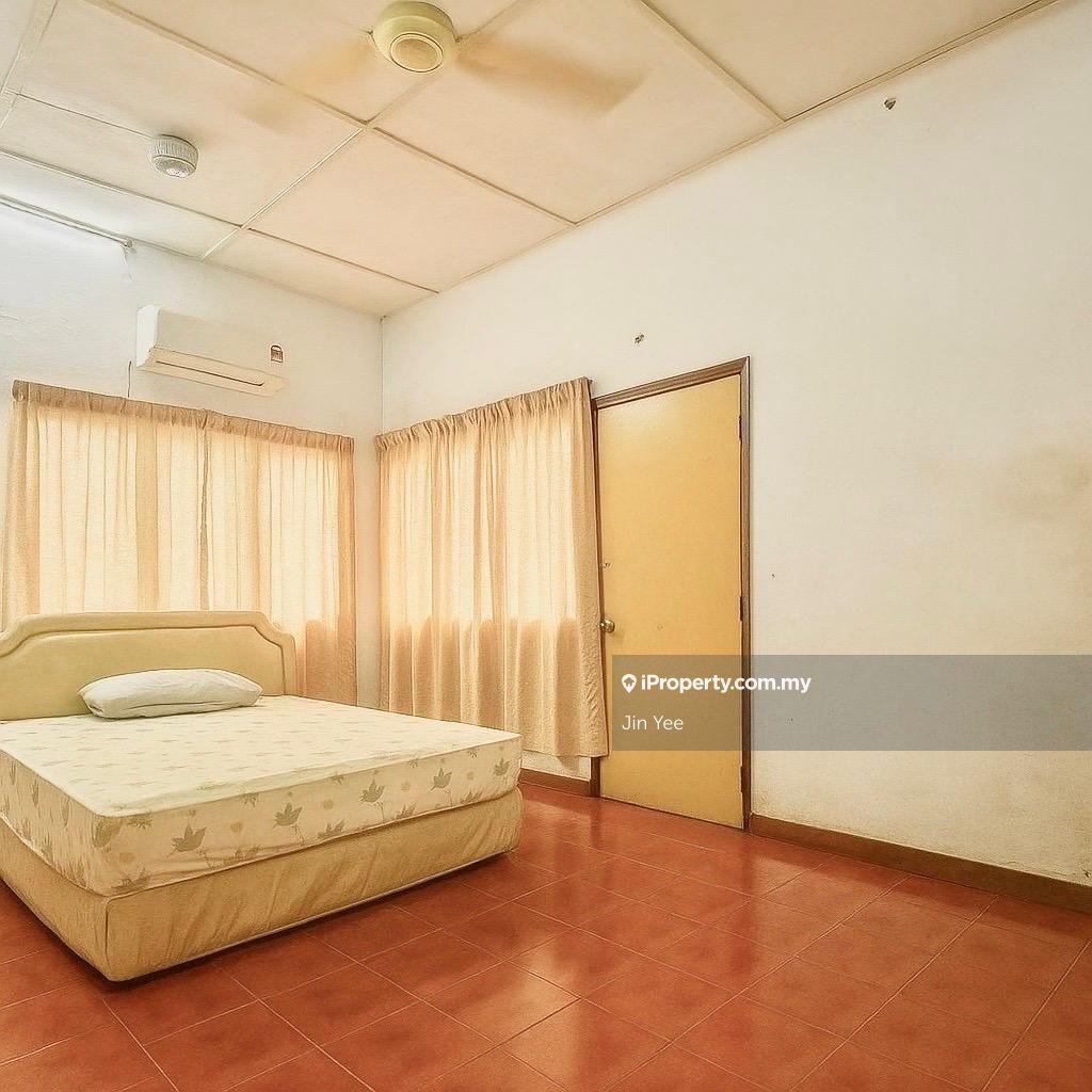 Semi-Detached House for Sale in Taman Putra, Ampang by Jin Yee - iProperty.com.my