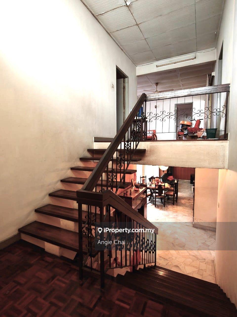 Bungalow House for Sale in SS 21, Damansara Utama, Petaling Jaya by Angie Chai - iProperty.com.my