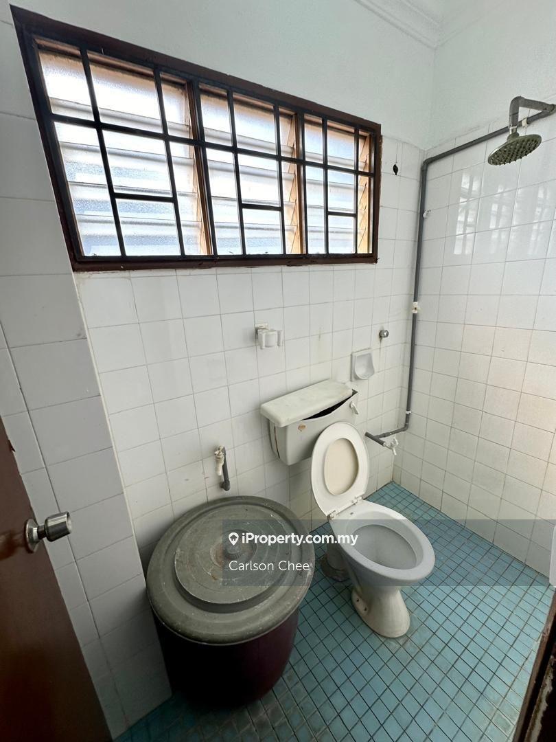 Rumah Berangkai 1.5 Tingkat untuk Dijual di Seksyen 28, Shah Alam oleh Carlson Chee - iProperty.com.my