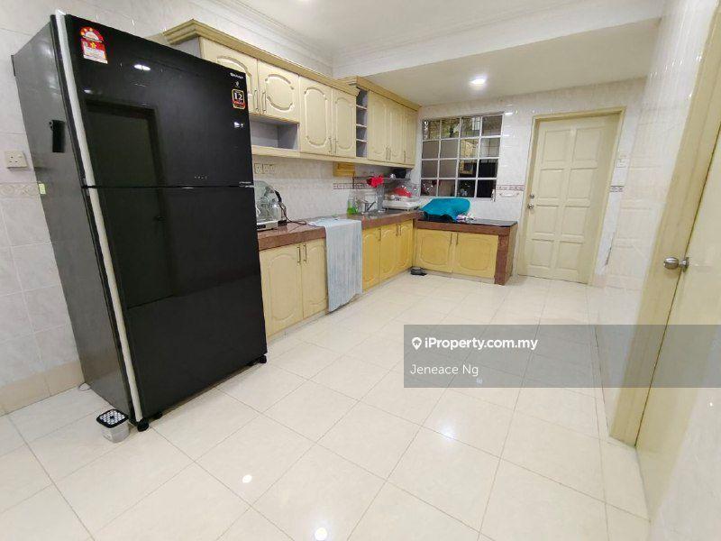 Rumah Berangkai 2 Tingkat untuk Dijual di Usj 23, Subang Jaya oleh Jeneace Ng - iProperty.com.my